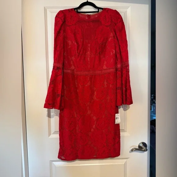 NEW Tadashi Shoji Kyra Bell Sleeve Lace Dress Red Sz 10 Formal Midi Holiday NWT - Picture 3 of 10